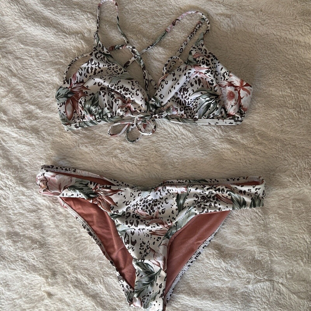 Quint Soul‎ Halter Bikini Top & Bottom Size Small Animal Floral Print